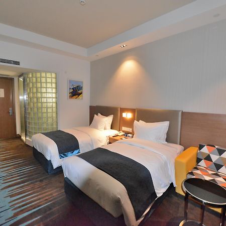 Holiday Inn Express Weihai Economic Zone, An Ihg Hotel Extérieur photo